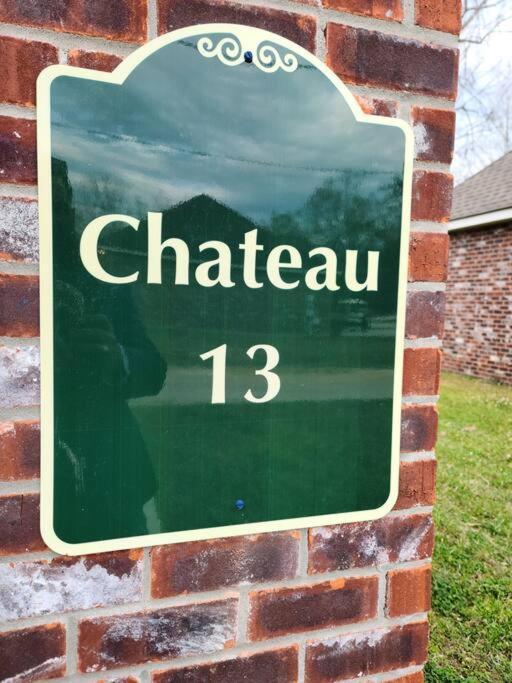 Chateau 13 Hammond Exterior photo